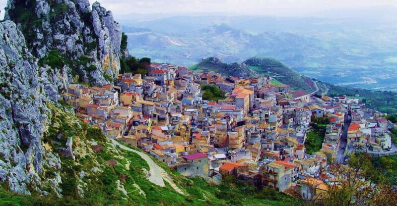 Horseback ride to Caltabellotta and brunch with a shepherd - Discovering Sicily on Horseback: Caltabellotta and a Shepherd’s Brunch