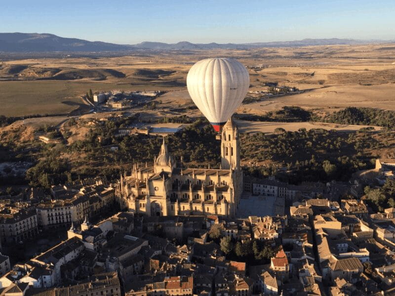 Hot air Balloon over Segovia & Hop-on&Hop-off Touristic Bus - Key Points / Takeaways