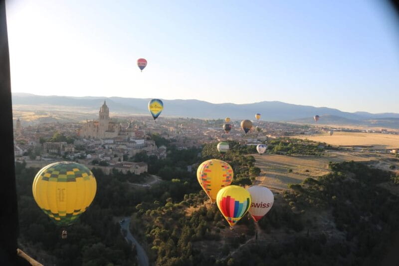 Hot air Balloon over Segovia & Hop-on&Hop-off Touristic Bus - Who Should Consider This Tour?