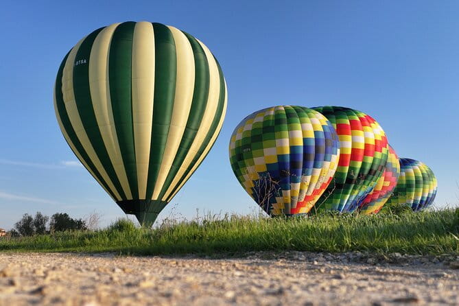 Hot air balloon over the hills of Pienza, Montalcino and Val D'Orcia - Frequently Asked Questions