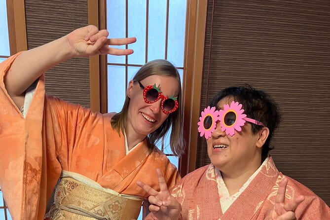 How to Wear a Kimono Lesson at West Side of Tokyo - What to Expect in the Lesson
