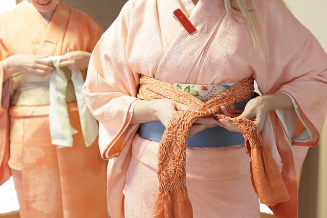How to Wear a Kimono Lesson at West Side of Tokyo - Personalization and Styling Options