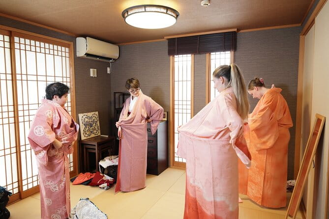 How to Wear a Kimono Lesson at West Side of Tokyo - Booking Process and Cancellation Policy