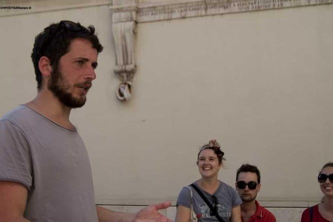 Hungarian History Walking Tour with food tasting - FAQ