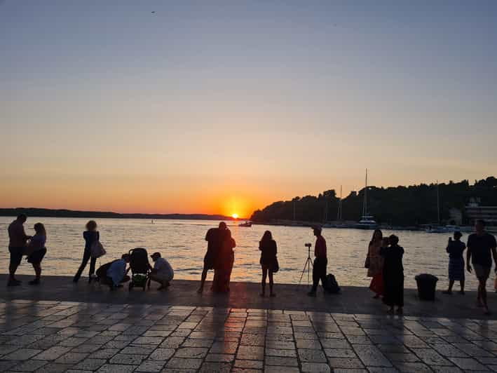 Hvar: Sunset tour with a SpeedBoat - The Experience in Detail: A Closer Look at the Sunset Cruise
