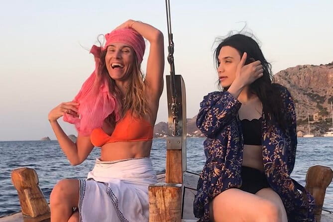 Hydra, the Lordly Island of Senses prive - The Route to Hydra: An In-Depth Look