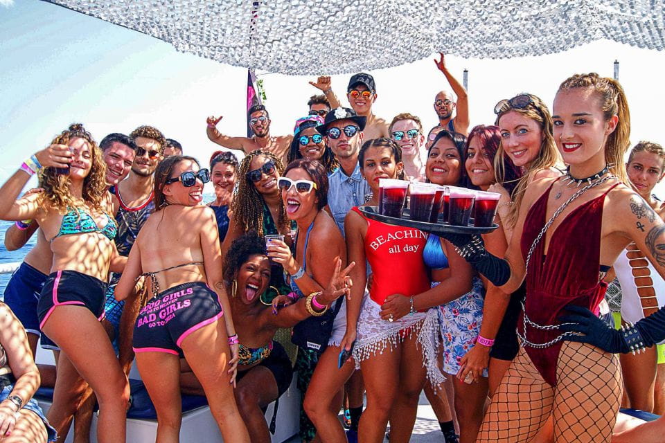 Ibiza: Hot Boat Party With Open Bar - Important Information