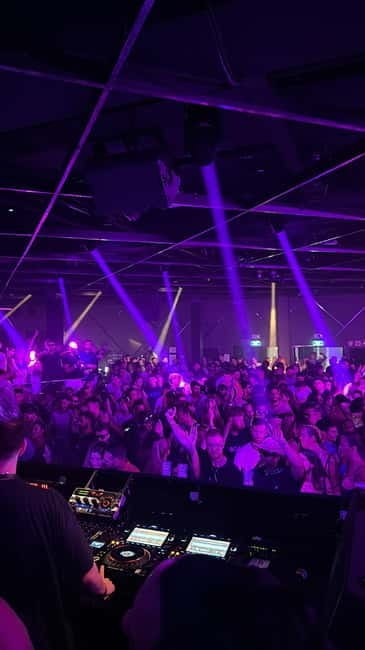 Ibiza: Nightlife Insider Tour with Pre-Club Drinks - Starting the Night: A Warm Welcome in Ibiza Town