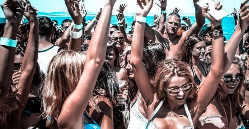 Ibiza: Sunset Boat Party at Ibiza Boat Club with Open Bar - Key Points / Takeaways