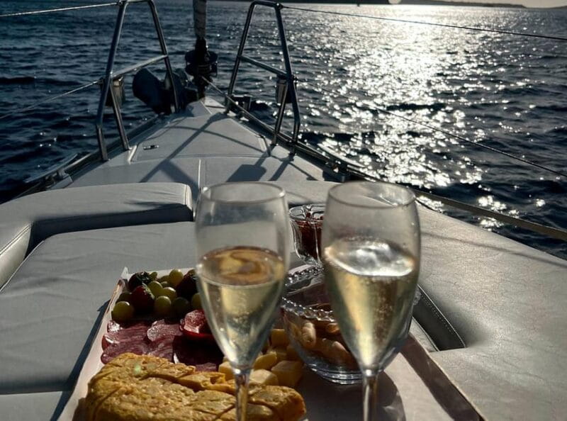 Ibiza: Sunset boat trip with appetizers, only up to 6 guests - Setting the Scene: An Intimate Sunset Adventure