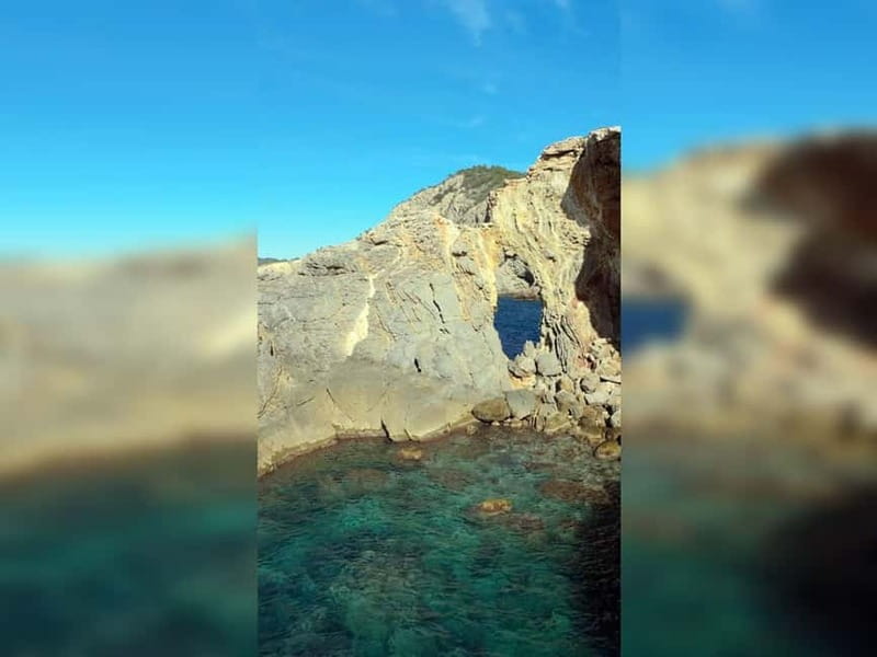 IBIZA : The Blue Lagoon - The Value of Visiting the Blue Lagoon