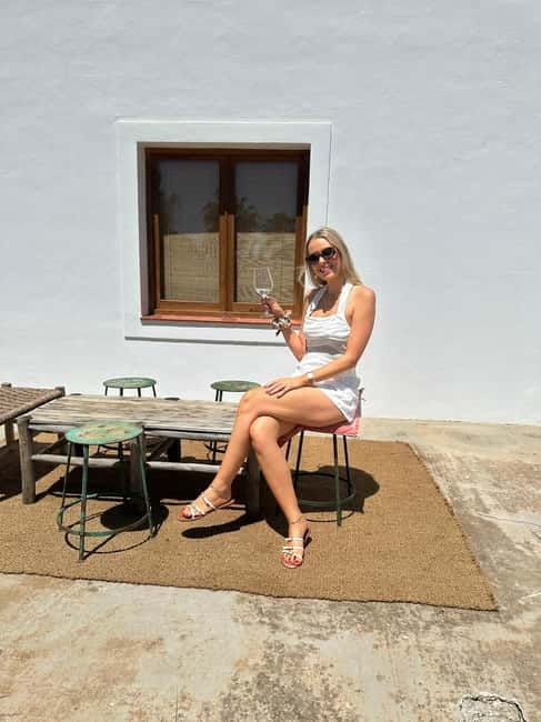 Ibiza Wine Tour: Wine Tasting + Tapas at Winery - Arriving at the Wineries: A Scenic Welcome to Ibiza’s Vineyards