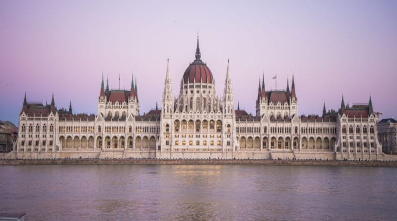 Iconic Budapest tour with Classic Russian Jeep and G-Wagon - FAQ - Frequently Asked Questions