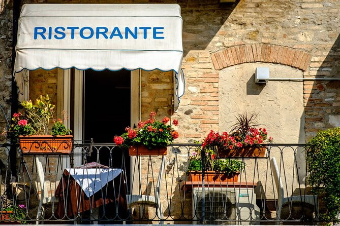 Icons of Rome Tour from Civitavecchia Port - 4 Tour Options - The Charm of Trevi Fountain and Piazza Navona