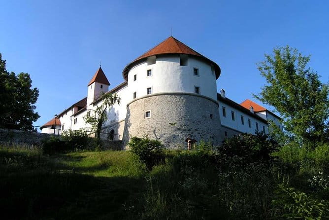 Idrija Half Day Excursion: UNESCO Town including Castle and Mine Tour from Ljubljana - Exploring the UNESCO Heritage of Idrija