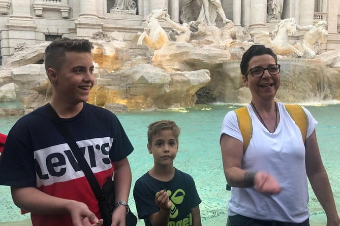 Illuminated Rome Tour for Kids&Families with Pizza&Gelato Tasting - FAQ