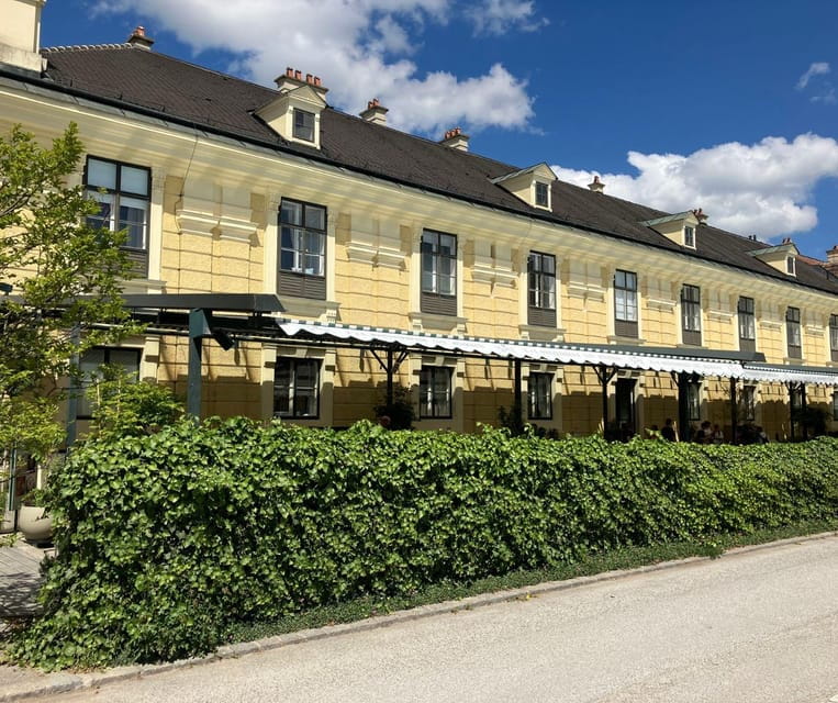 Imperial breakfast before your castle tour - The Location and Logistics: Easy and Convenient