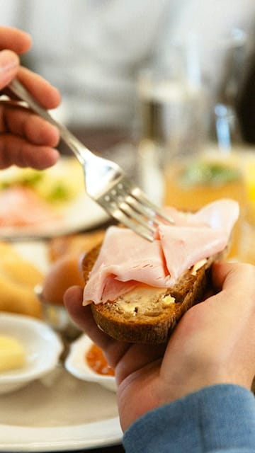 Imperial breakfast before your castle tour - Who Will Love This Experience?