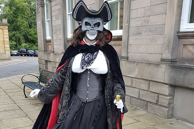 In and Out the Dusty Closes - Key points / Takeaways