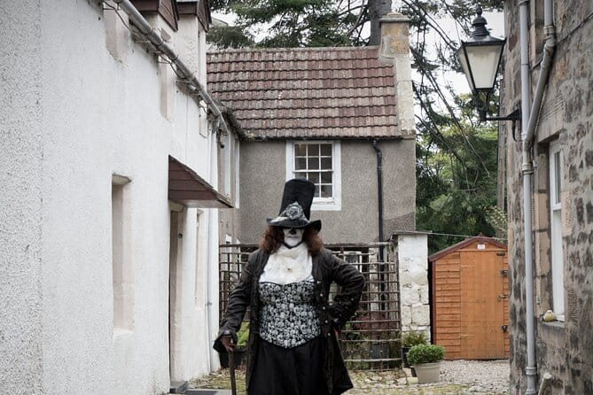 In and Out the Dusty Closes - FAQ