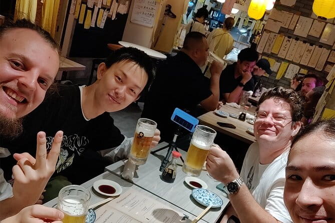 In Fukuoka! Guide to an Izakaya Only 100% Locals Know/Bar Hopping - Discovering Fukuokas Signature Drinks