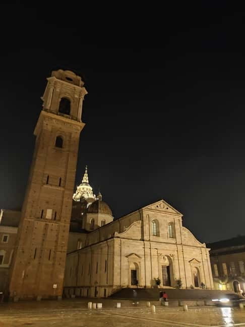 In Turin a walking tour between art and wine tasting - Discovering Turin: Art, History, and a Toast to the Past