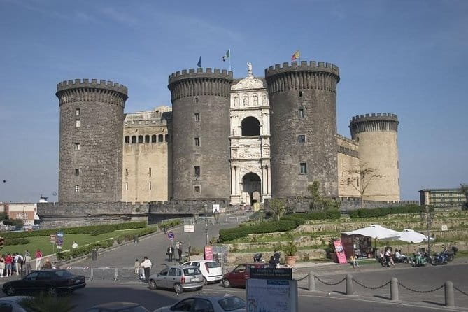 Incredible Naples - walking tour with an expert local guide - The Highlights: Sights and Stories