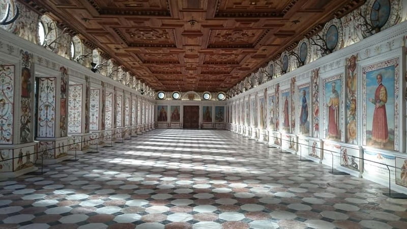 Innsbruck Highlights private tour, full day, local guide - Key Points / Takeaways