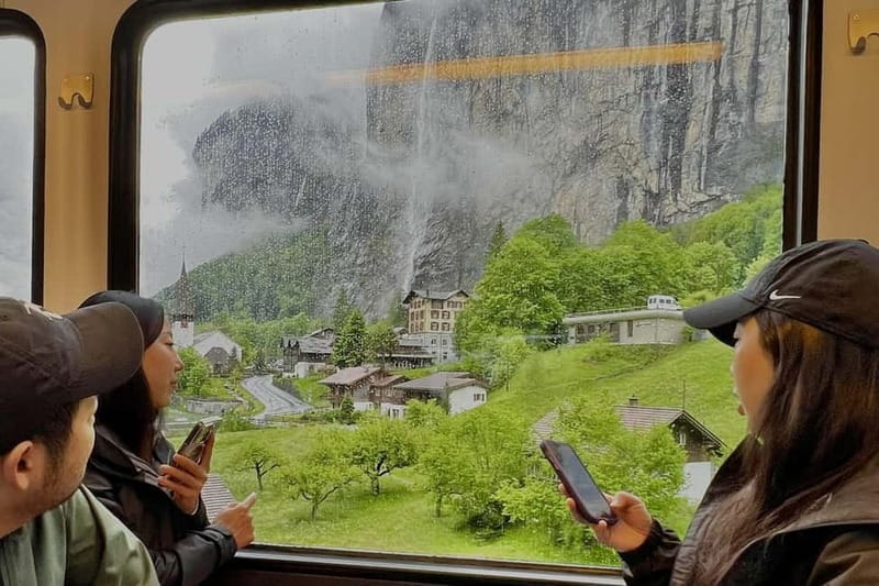 Interlaken: Explore Lauterbrunnen, Wengen & Raclette Tasting - Entering the Swiss Villages: Lauterbrunnen and Wengen