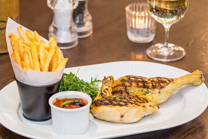 International Stand Up Comedy Showcase - Show & Dinner (Côte) - Practical Tips for a Great Night