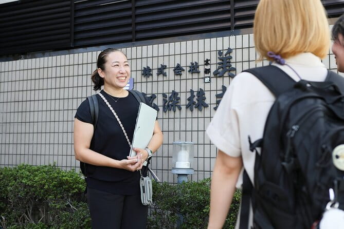 Interpreter Who Serves the City Services for 4 and 8 Hours - Interpreter Expertise