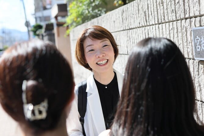 Interpreter Who Serves the City Services for 4 and 8 Hours - Authentic Cultural Immersion