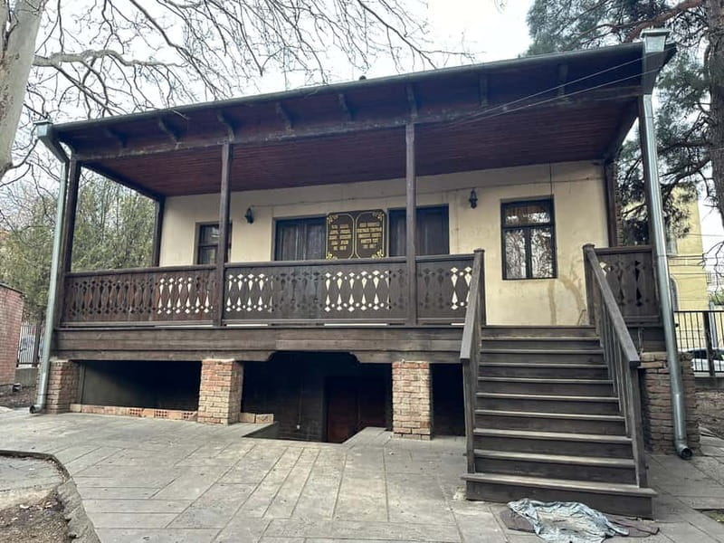 Into the footsteps of Joseph Stalin - Individual tour - The Sum Up