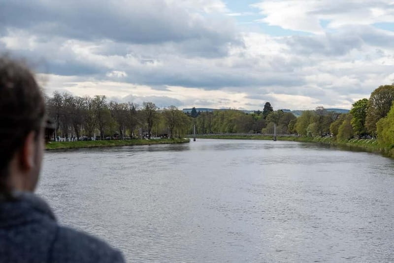 Inverness: Comedy Walking Tour with Local Comedian - Visiting Inverness Castle and the Cathedral