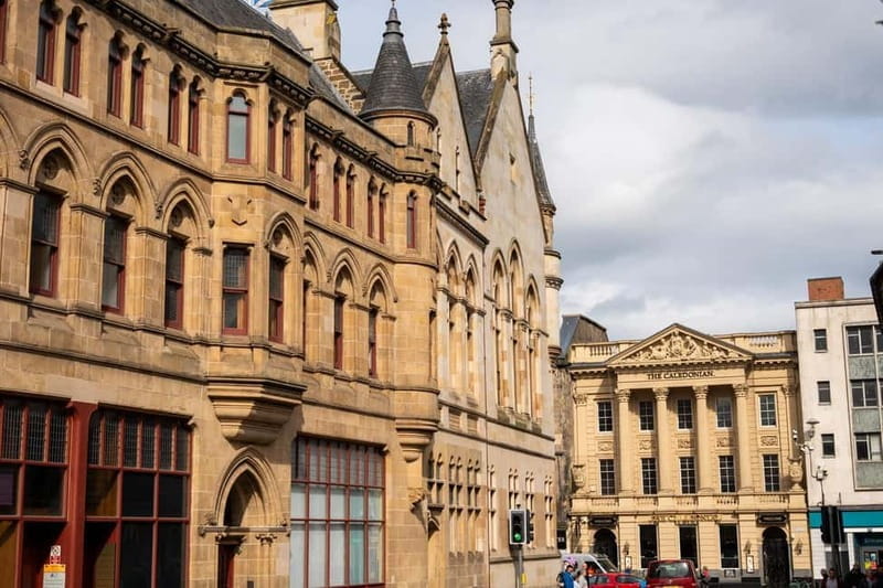 Inverness: Comedy Walking Tour with Local Comedian - Evening Atmosphere and the City’s Hidden Gems