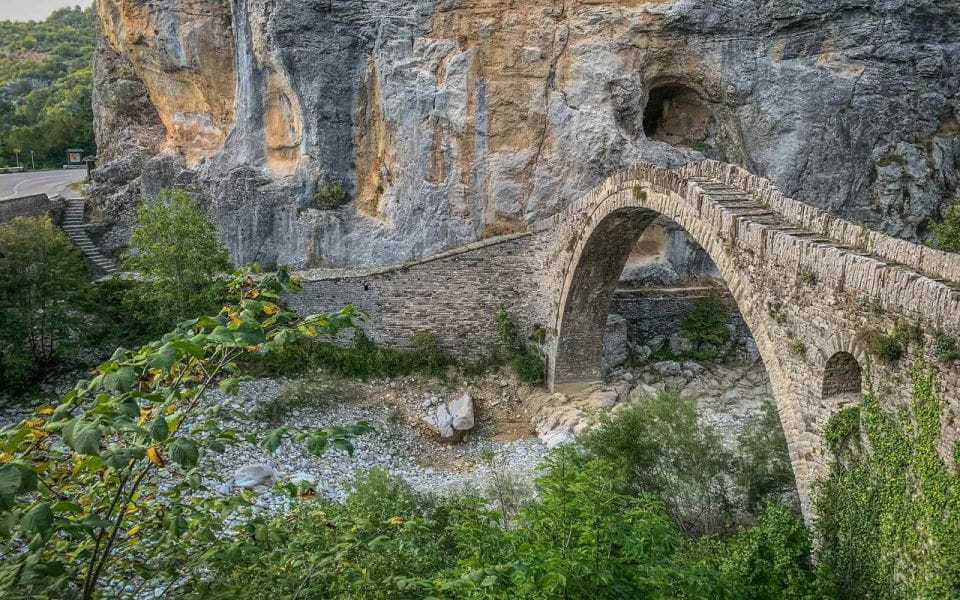 Ioannina: Zagori Sightseeing Tour - Key Points