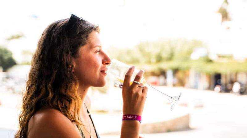 Ios: Bottomless Brunch at Nio Fusion with Mimosas - Who Will Love This Experience?