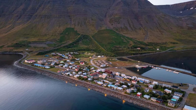 Ísafjörður: Flateyri Village tour: Local Culture & History - An In-Depth Look at the Flateyri Village Tour from Ísafjörður