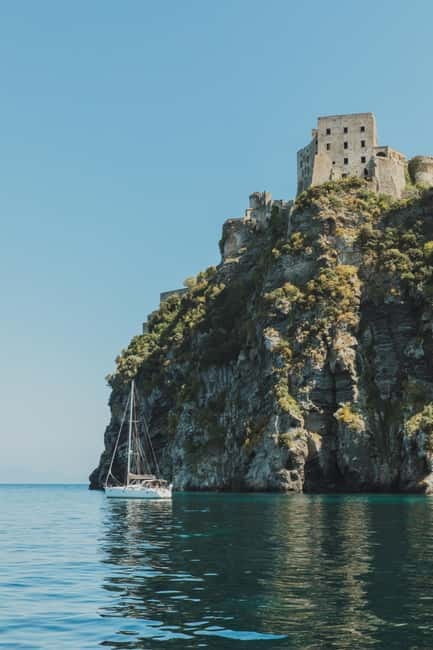 Ischia by Sea: Boat Tour through Wonders,Silence Hidden Bays - The Food and Drink on Board: A Cultural Delight