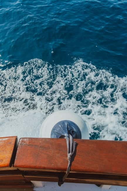 Ischia by Sea: Boat Tour through Wonders,Silence Hidden Bays - Who Will Love This Tour?