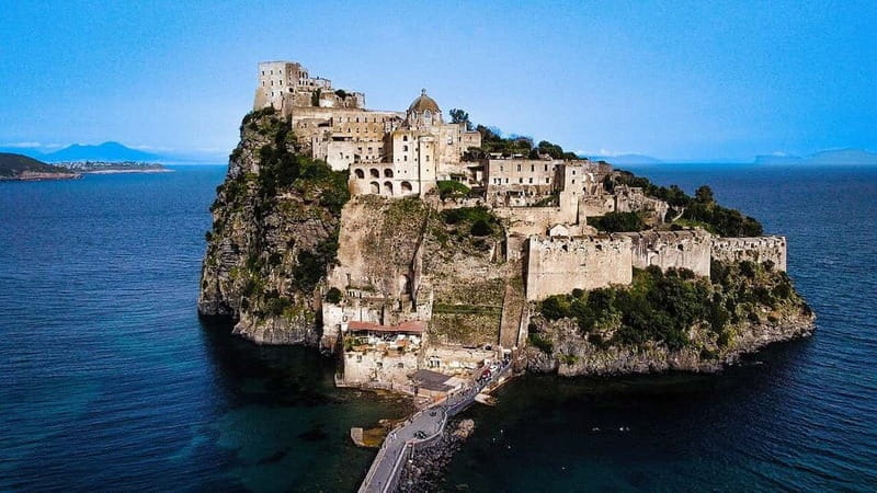 Ischia: Island tour by bus - Price and Logistics