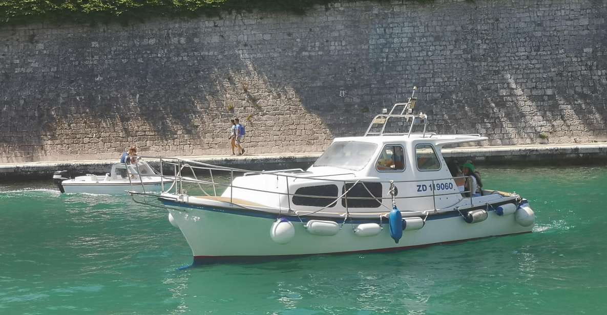 Island Hopping Half Day Boat Tour & 2 Stops and Snorkeling - Key Points