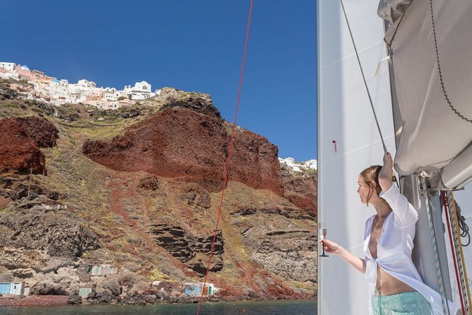 Island Hopping: Santorini Catamaran Charter Cruise with a skipper - Key Points