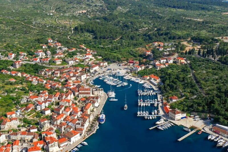 Island Hvar & Pakleni Islands Private Speedboat Tour - Return Journey: Cruising Back to Split