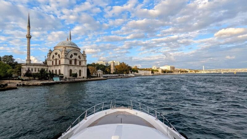 Istanbul: Bosphorus Cruise and Bus Tour with Bazaar Visit - Practical Tips