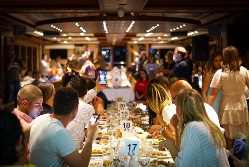 Istanbul: Bosphorus Dinner Cruise & Show with Private Table - Who This Cruise is Perfect For