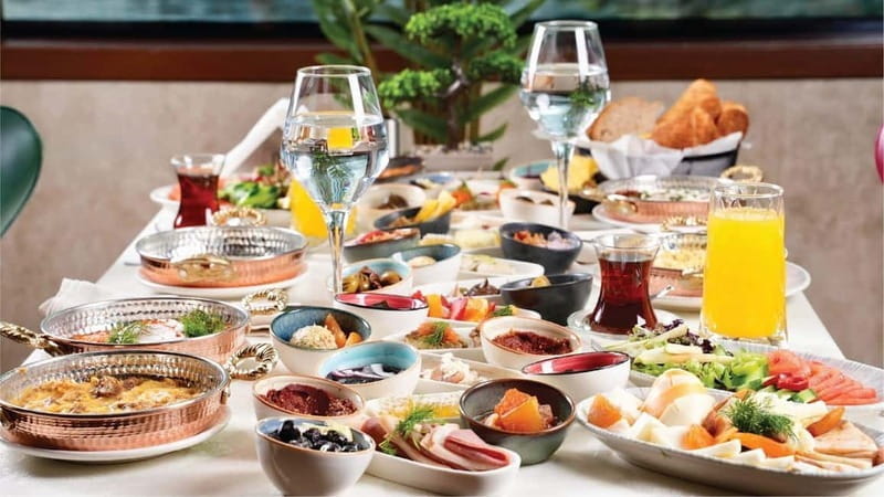 Istanbul: Bosphorus Morning Cruise with Breakfast - Authentic Sights and Landmarks