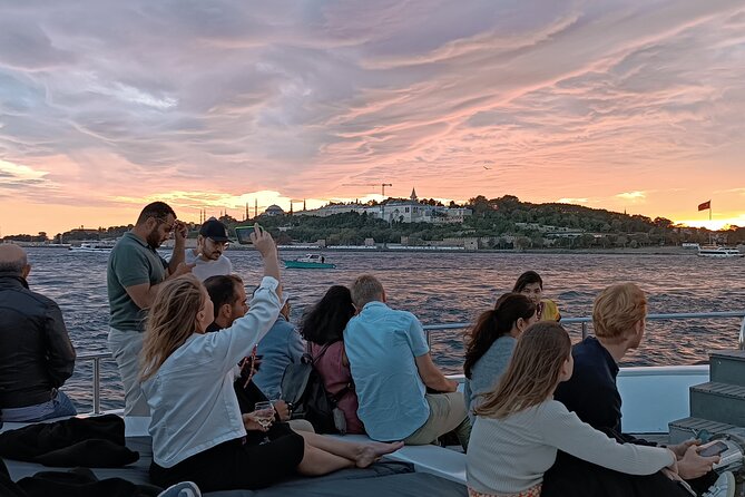 Istanbul Bosphorus Sunset Cruise on Luxury Yacht - Passenger Capacity