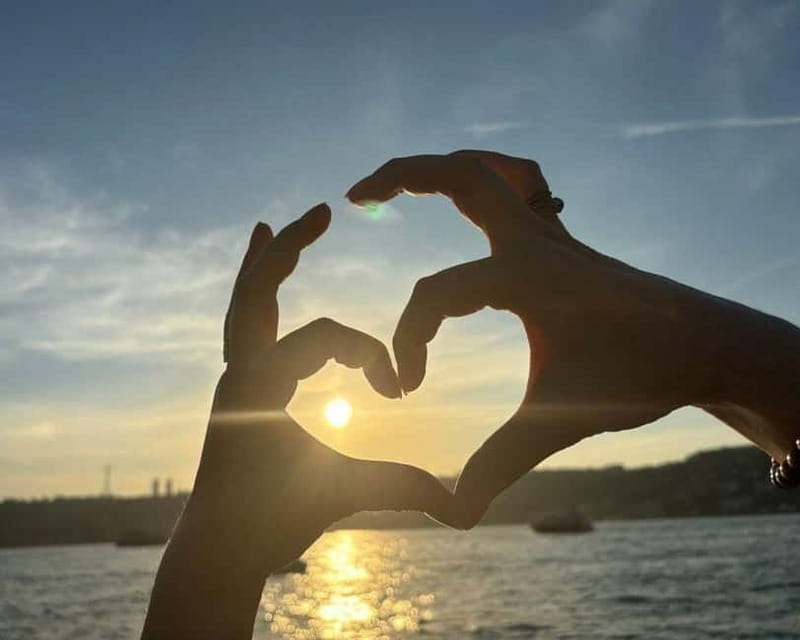 Istanbul: Bosphorus Sunset or Night Yacht Cruise & Transfers - The Sum Up: Who Is This Cruise For?