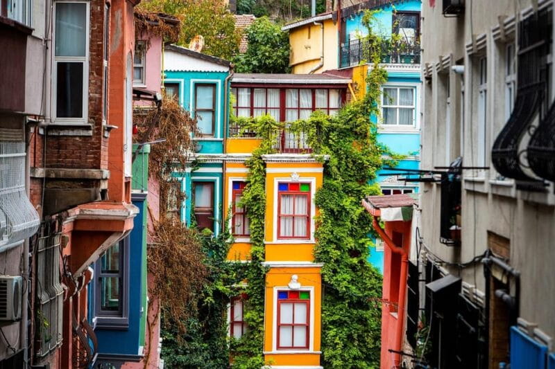 Istanbul: Colorful Fener & Balat Walking Tour w/Expert Guide - Discovering the Colors and Stories of Fener & Balat